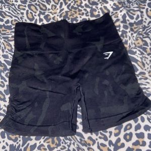 GYMSHARK CAMO SHORTS